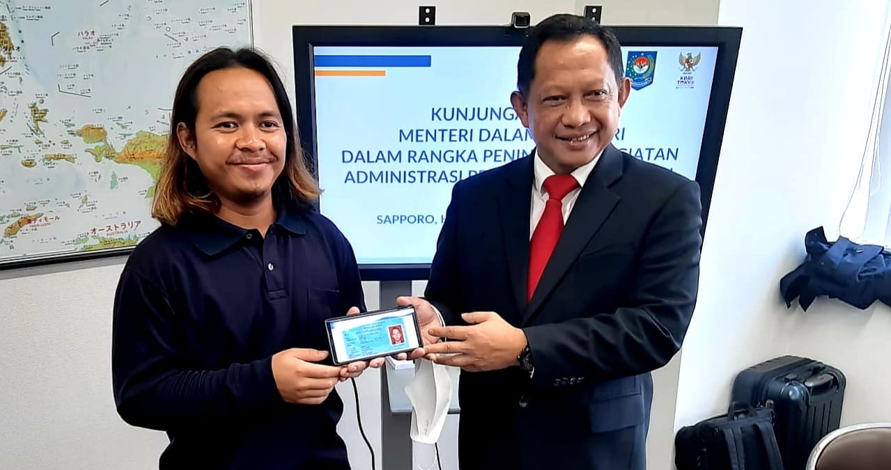 Dikunjungi Mendagri, WNI di Sapporo Jepang Gembira Dapatkan Identitas Digital.