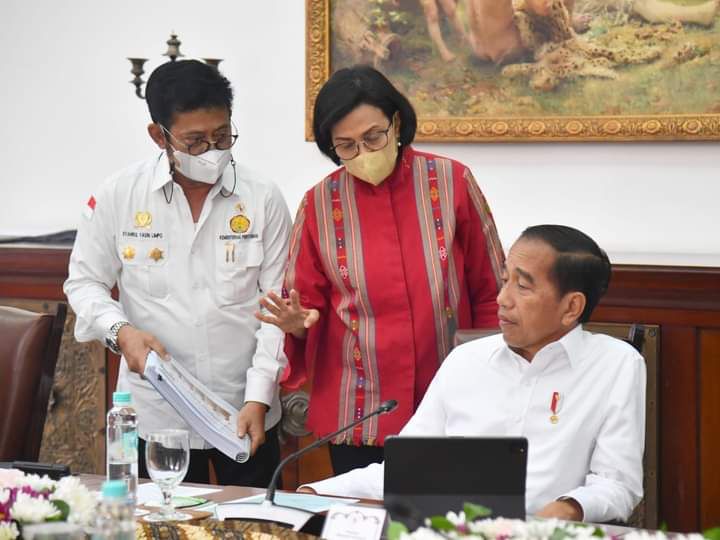 Pemerintah Naikkan Tarif Cukai Hasil Tembakau Tahun 2023 dan 2024