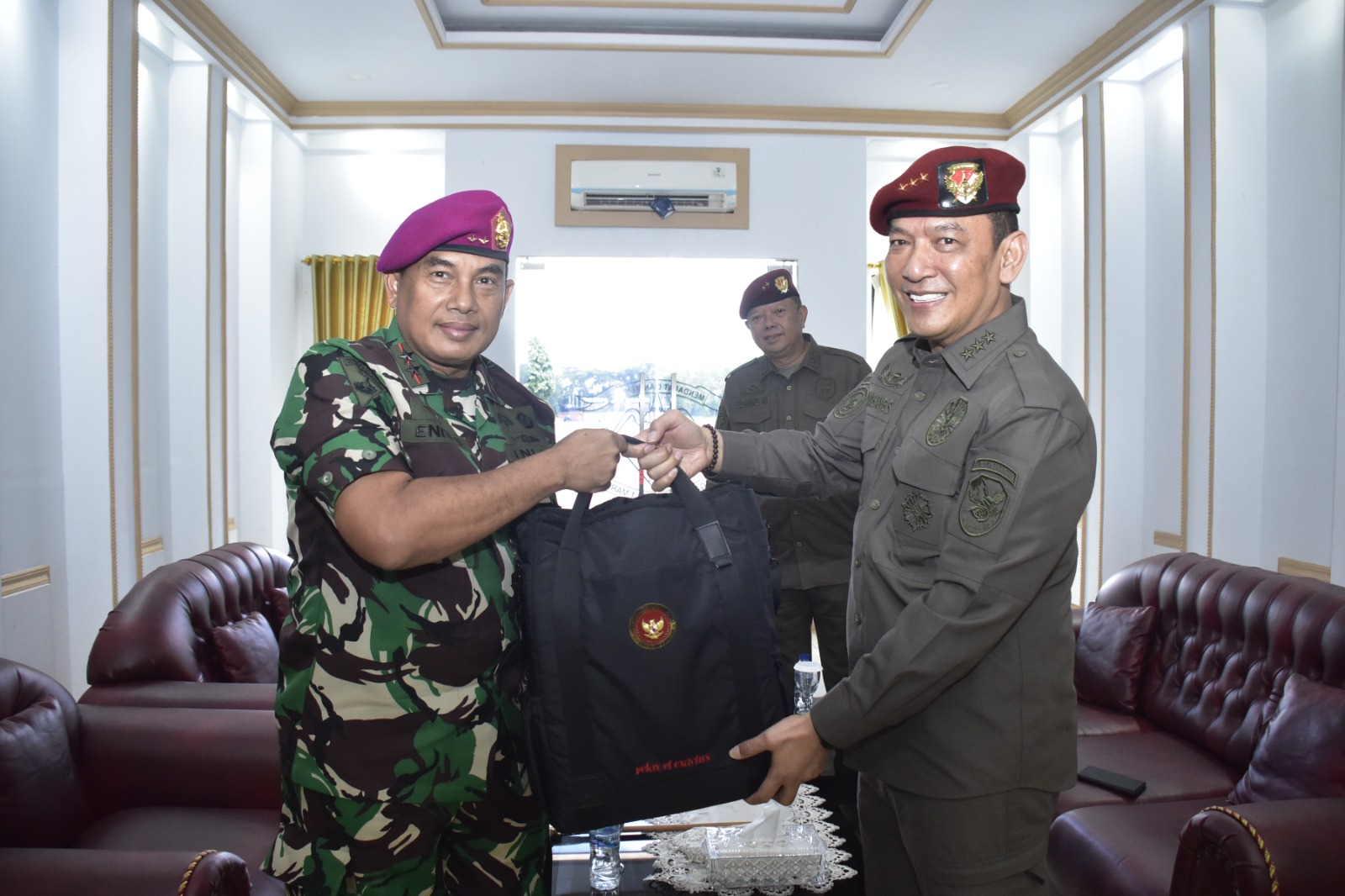 Terima Kunker Sestama BIN, Dankormar Sebut Kunjungan Ini Sebagai Silahturahmi Untuk Mempererat Relasi Korp Marinir dan BIN